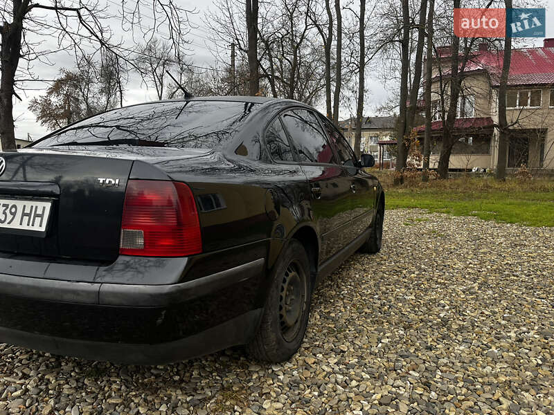 Седан Volkswagen Passat 1999 в Івано-Франківську