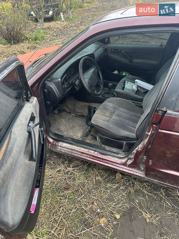 Седан Volkswagen Passat 1991 в Львове