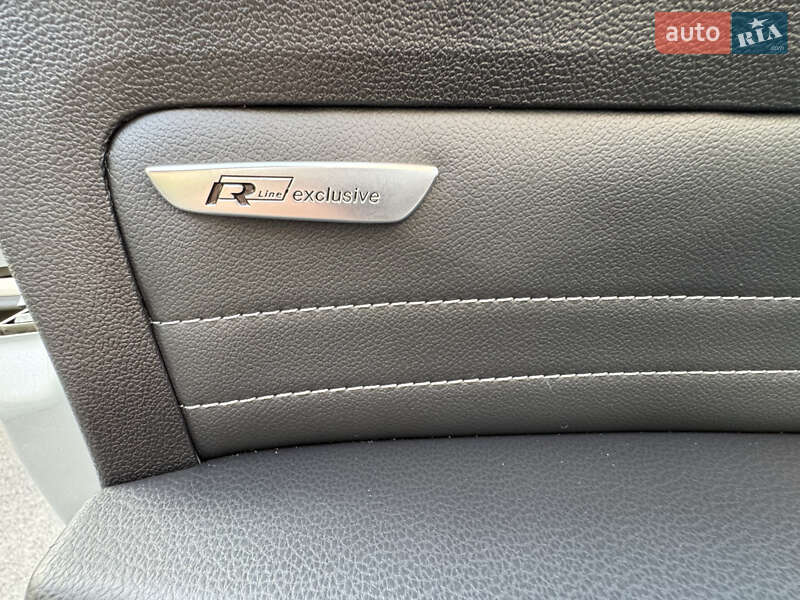 Универсал Volkswagen Passat 2022 в Киеве