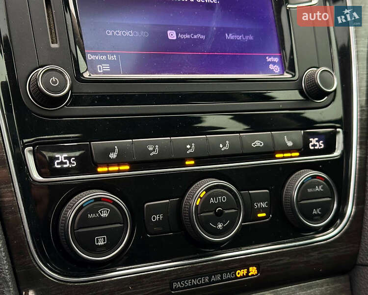 Седан Volkswagen Passat 2015 в Киеве