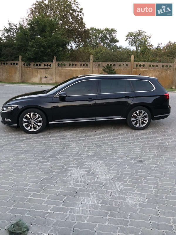 Универсал Volkswagen Passat 2016 в Бориславе