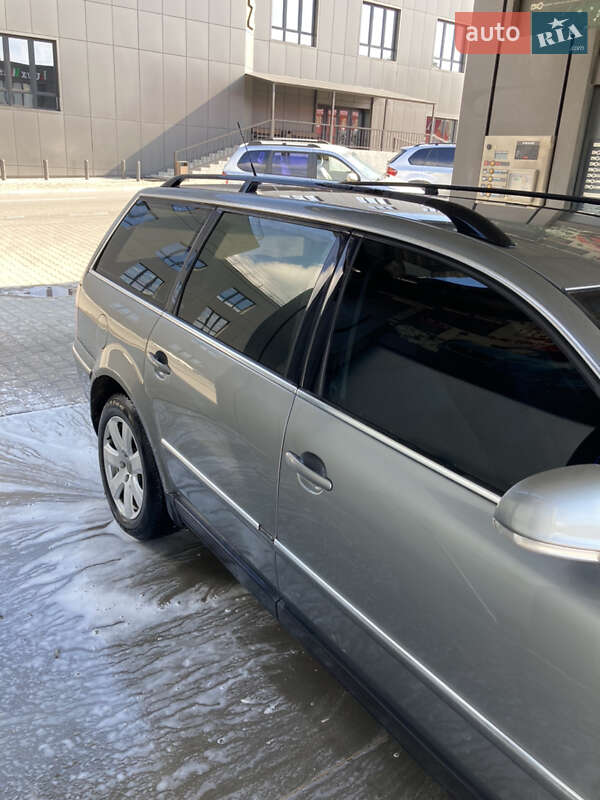 Универсал Volkswagen Passat 2003 в Сокирянах фото 13 Универсал Volkswagen Passat 2003 в Сокирянах