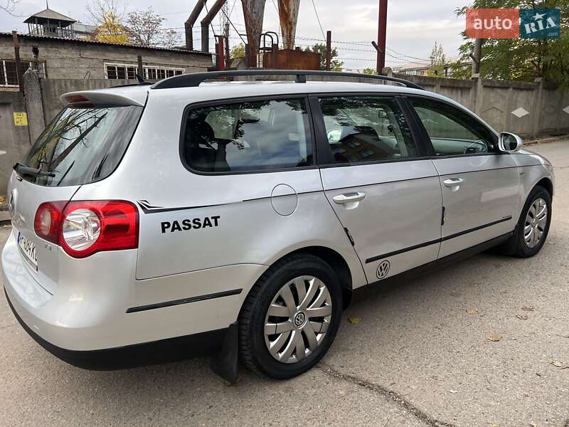Универсал Volkswagen Passat 2006 в Запорожье
