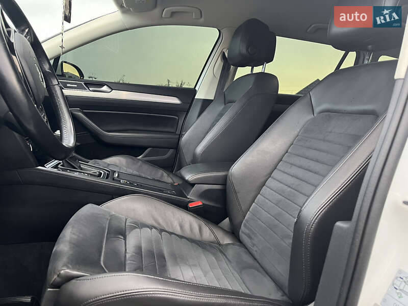 Универсал Volkswagen Passat 2018 в Львове