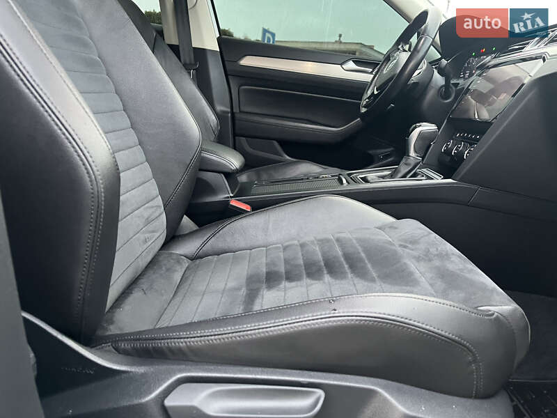 Универсал Volkswagen Passat 2018 в Львове