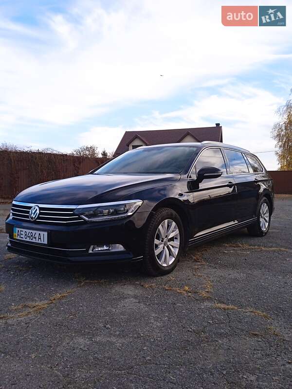 Универсал Volkswagen Passat 2018 в Днепре