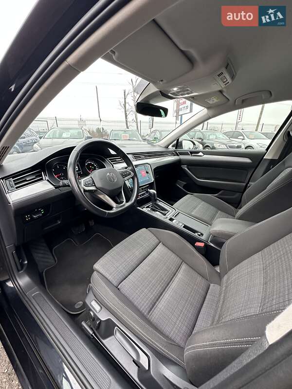 Универсал Volkswagen Passat 2021 в Белогородке