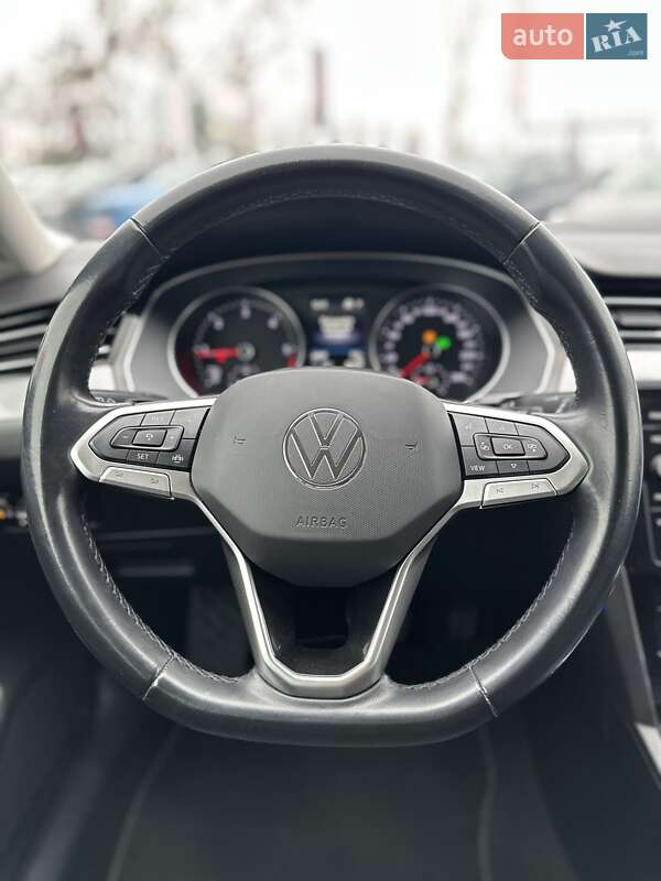 Универсал Volkswagen Passat 2021 в Белогородке