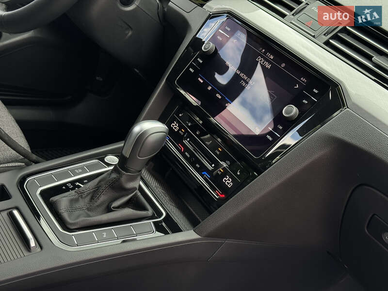 Универсал Volkswagen Passat 2023 в Долине фото 21 Универсал Volkswagen Passat 2023 в Долине