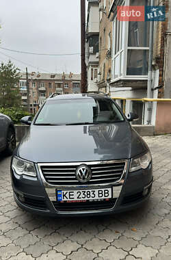 Універсал Volkswagen Passat 2009 в Дніпрі