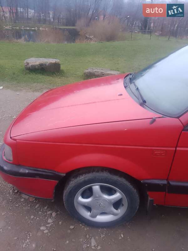 Седан Volkswagen Passat 1989 в Сколе