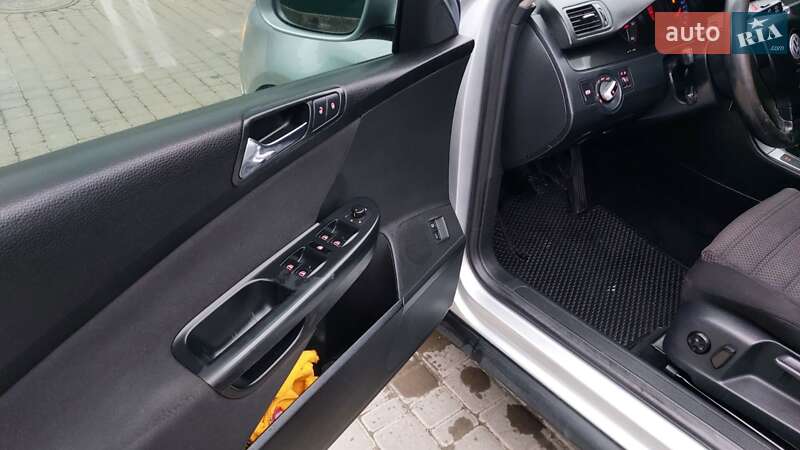 Универсал Volkswagen Passat 2006 в Каменец-Подольском