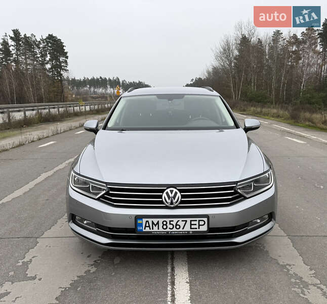Универсал Volkswagen Passat 2017 в Житомире