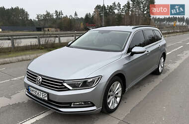 Универсал Volkswagen Passat 2017 в Житомире