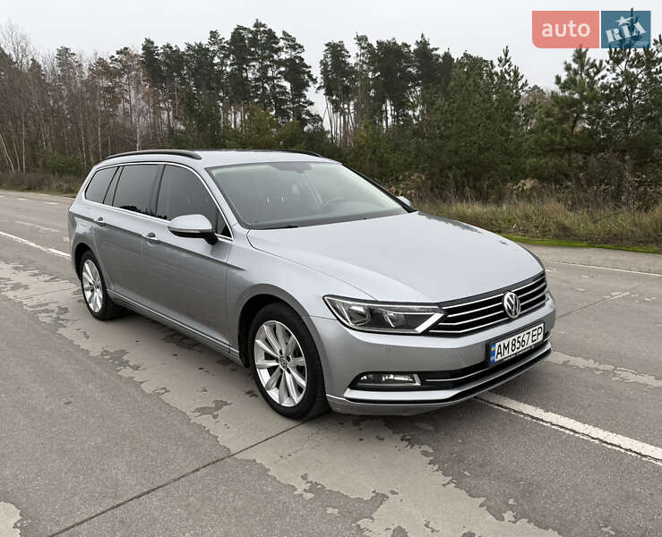 Универсал Volkswagen Passat 2017 в Житомире