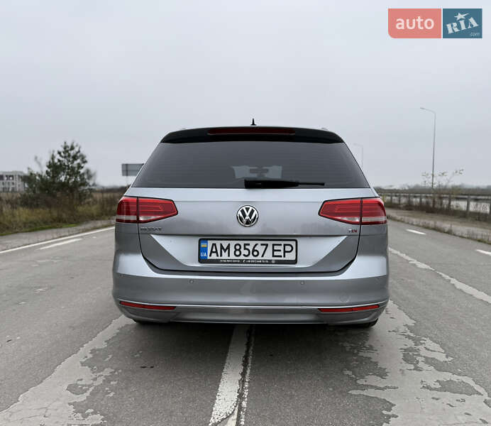 Универсал Volkswagen Passat 2017 в Житомире