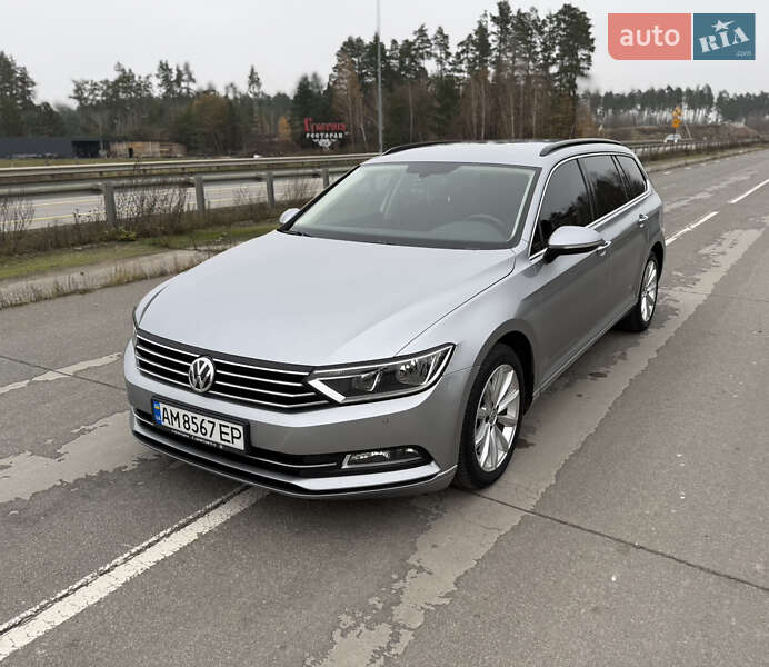 Универсал Volkswagen Passat 2017 в Житомире
