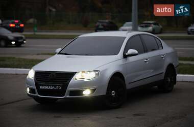 Седан Volkswagen Passat 2008 в Харькове