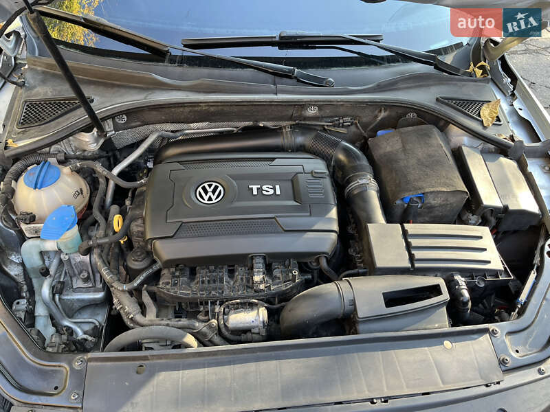 Седан Volkswagen Passat 2016 в Запорожье