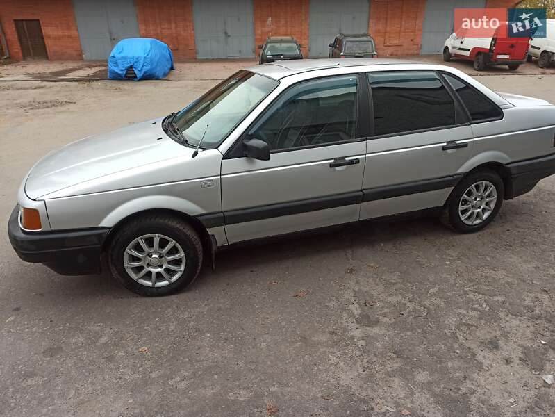 Седан Volkswagen Passat 1989 в Лубнах фото 8 Седан Volkswagen Passat 1989 в Лубнах