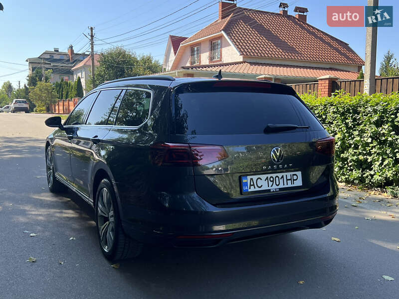 Универсал Volkswagen Passat 2020 в Киеве