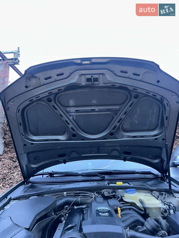 Седан Volkswagen Passat 2003 в Ровно фото 25 Седан Volkswagen Passat 2003 в Ровно