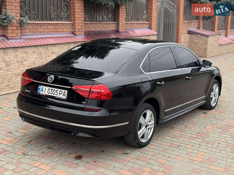 Седан Volkswagen Passat 2016 в Одессе