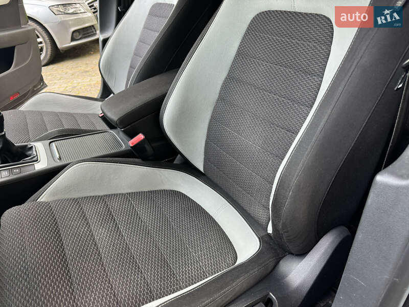 Универсал Volkswagen Passat 2014 в Дрогобыче