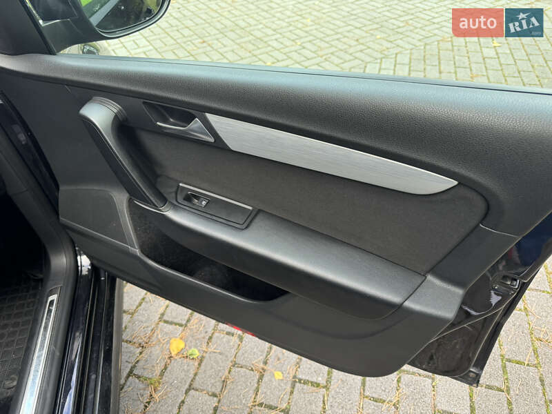 Универсал Volkswagen Passat 2014 в Дрогобыче