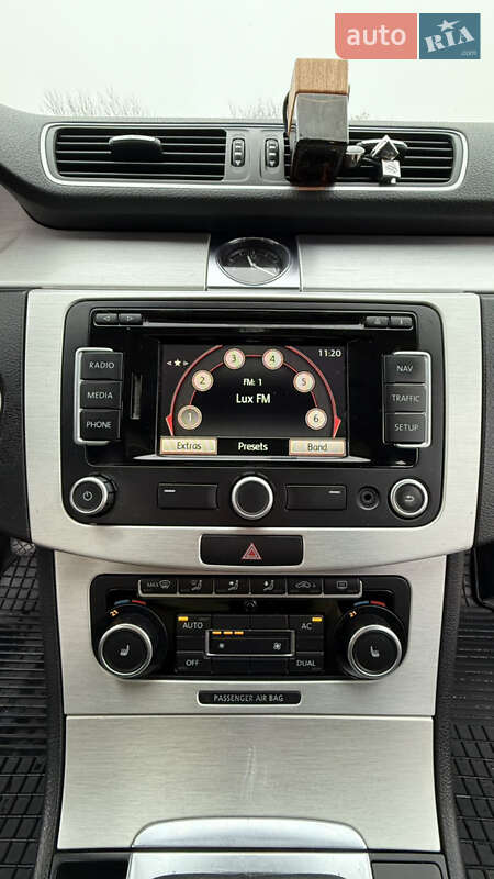 Универсал Volkswagen Passat 2011 в Луцке