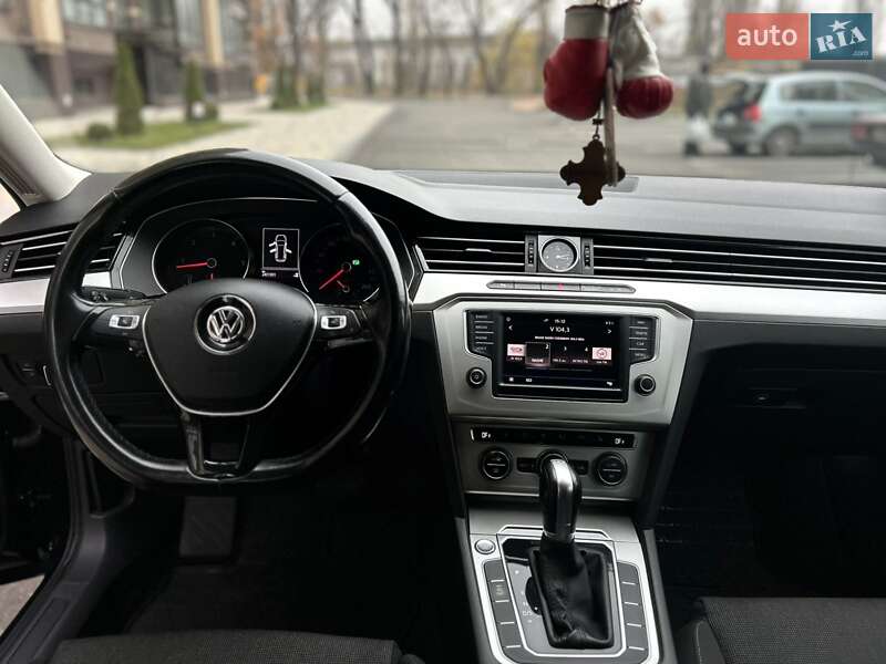 Універсал Volkswagen Passat 2016 в Чернігові