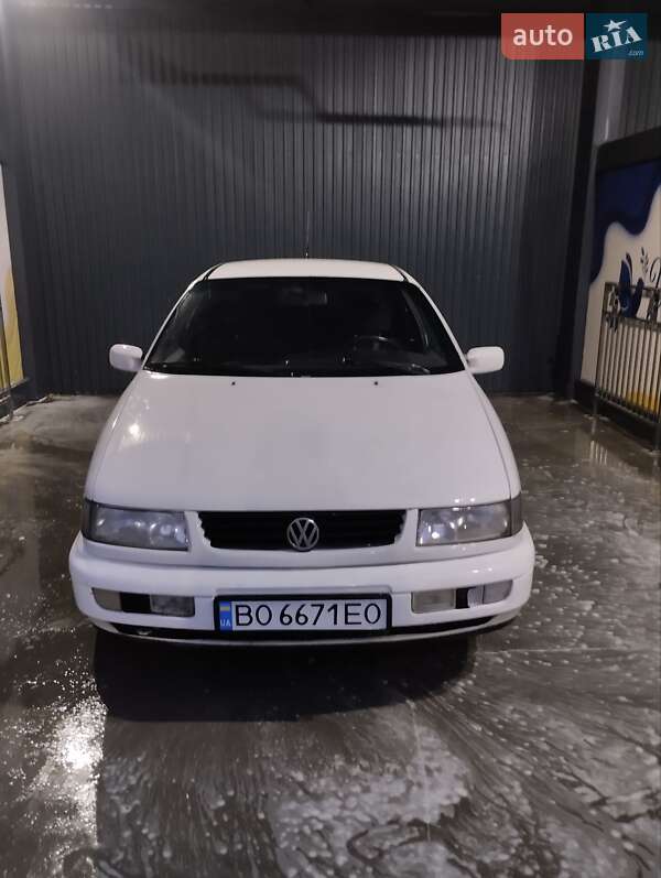 Седан Volkswagen Passat 1996 в Тернополе фото Седан Volkswagen Passat 1996 в Тернополе