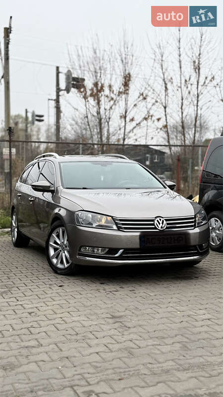 Универсал Volkswagen Passat 2011 в Луцке