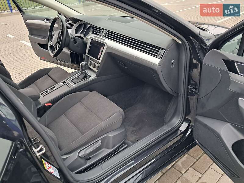 Универсал Volkswagen Passat 2018 в Нововолынске фото 14 Универсал Volkswagen Passat 2018 в Нововолынске