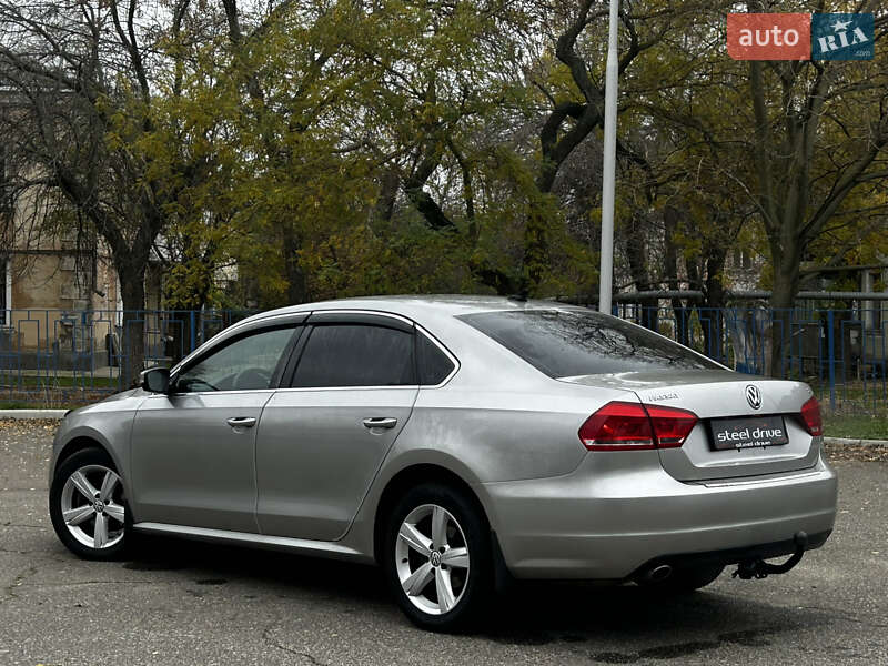 Седан Volkswagen Passat 2012 в Миколаєві