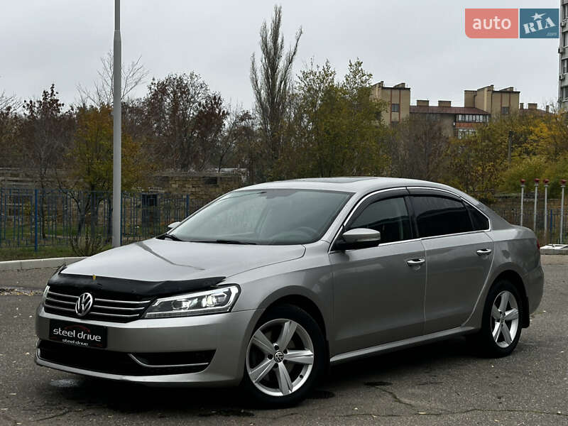 Седан Volkswagen Passat 2012 в Миколаєві