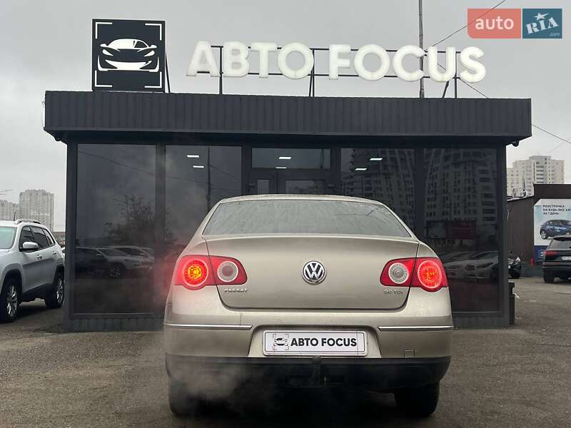 Седан Volkswagen Passat 2007 в Киеве