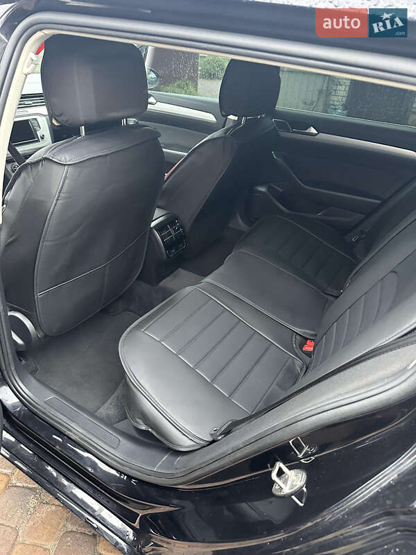 Универсал Volkswagen Passat 2017 в Маневичах