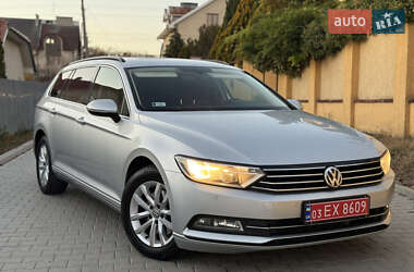 Універсал Volkswagen Passat 2015 в Ужгороді