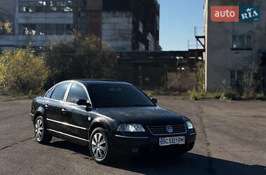 Седан Volkswagen Passat 2003 в Калуші