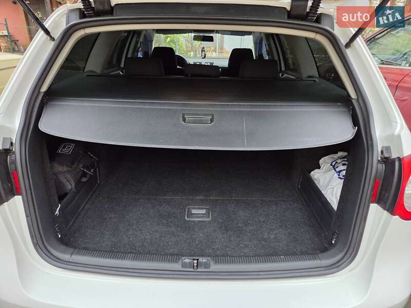 Универсал Volkswagen Passat 2010 в Черновцах