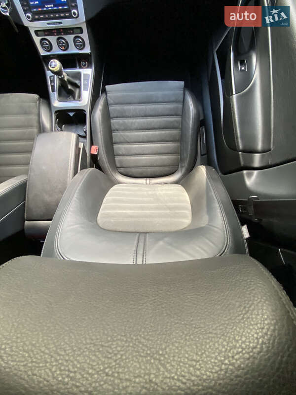 Седан Volkswagen Passat 2008 в Киеве фото 33 Седан Volkswagen Passat 2008 в Киеве