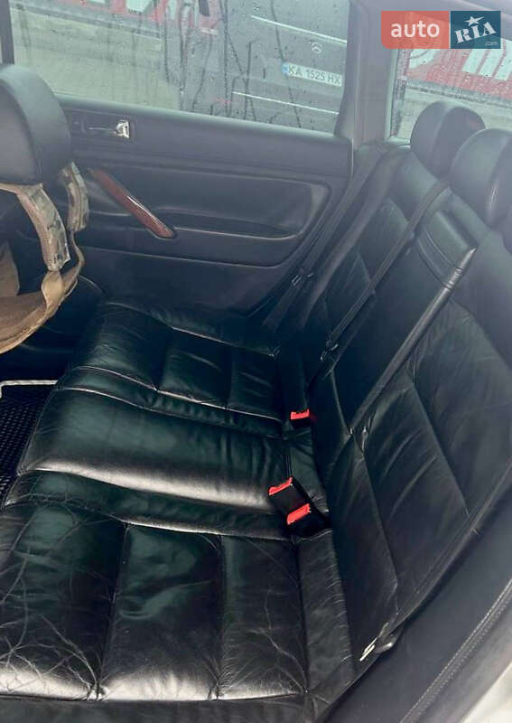 Универсал Volkswagen Passat 2002 в Киеве