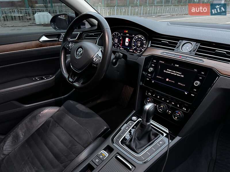Седан Volkswagen Passat 2018 в Киеве фото 43 Седан Volkswagen Passat 2018 в Киеве
