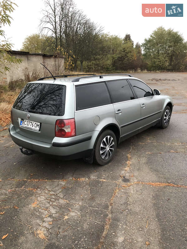 Універсал Volkswagen Passat 2004 в Шептицькому