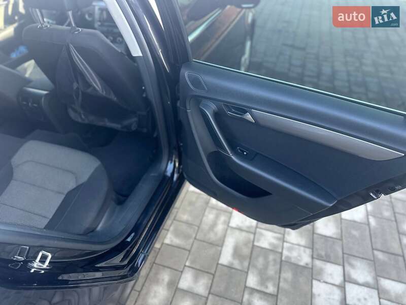 Универсал Volkswagen Passat 2011 в Виноградове
