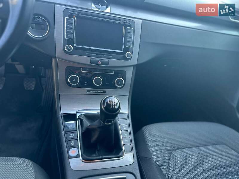 Универсал Volkswagen Passat 2011 в Виноградове