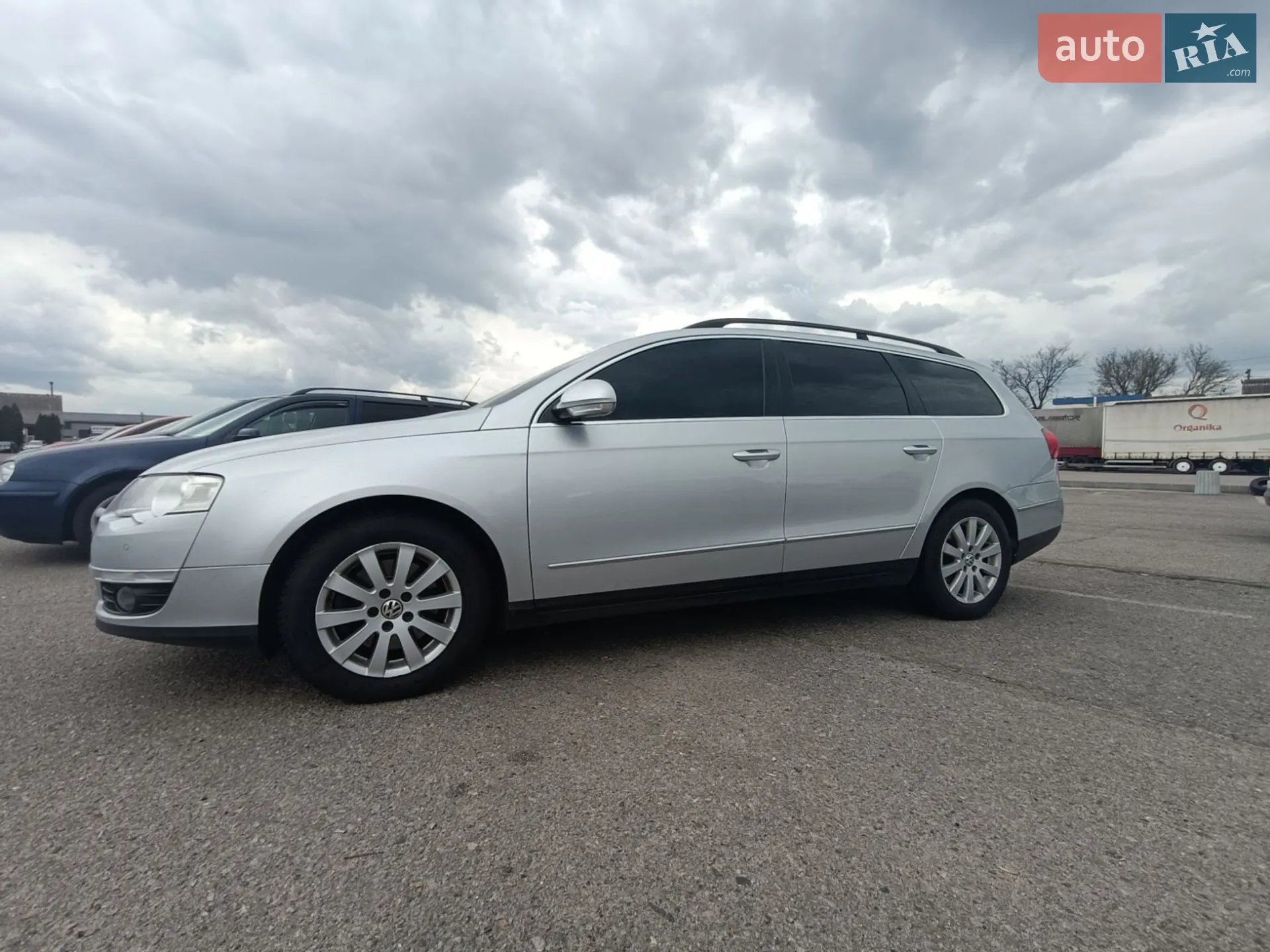 2010 Volkswagen Passat - мініатюра 3