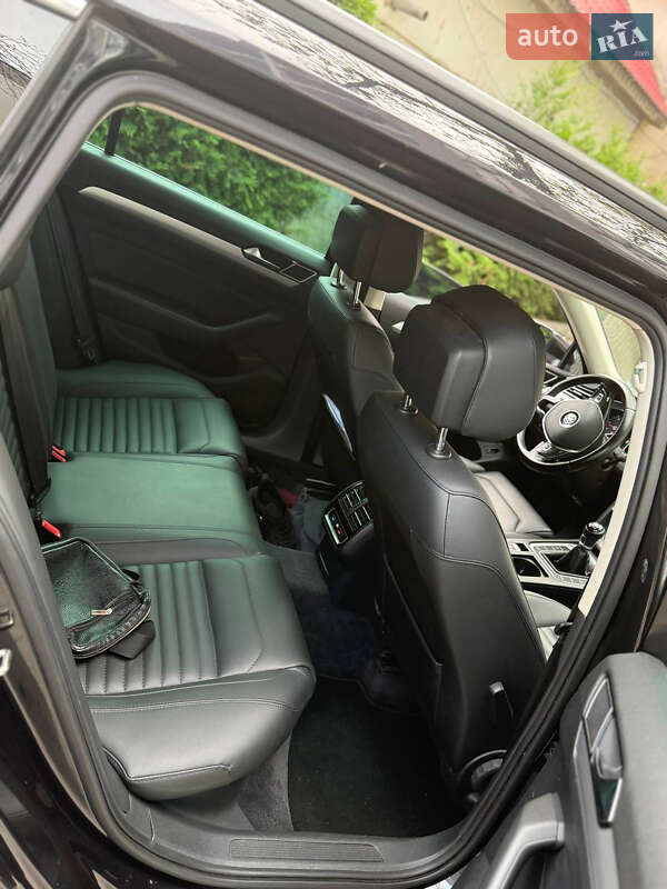 Универсал Volkswagen Passat 2014 в Ужгороде