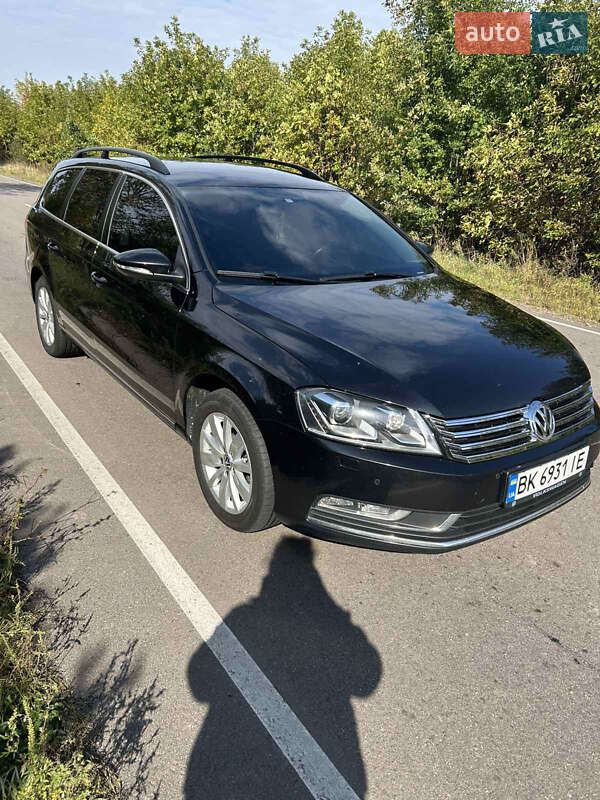 Универсал Volkswagen Passat 2011 в Сарнах фото 3 Универсал Volkswagen Passat 2011 в Сарнах